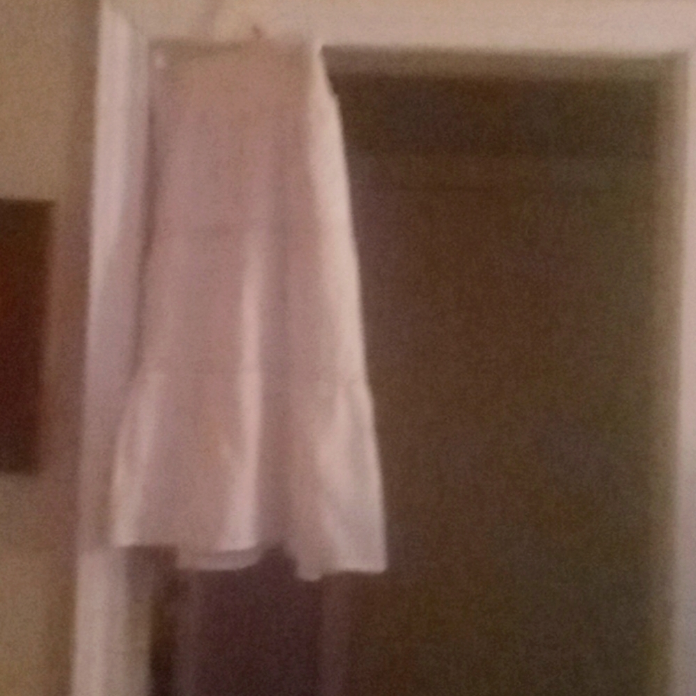 Short cotton and polyester blend skirt